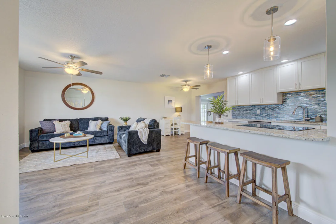 Photo of 1114 Seminole Drive