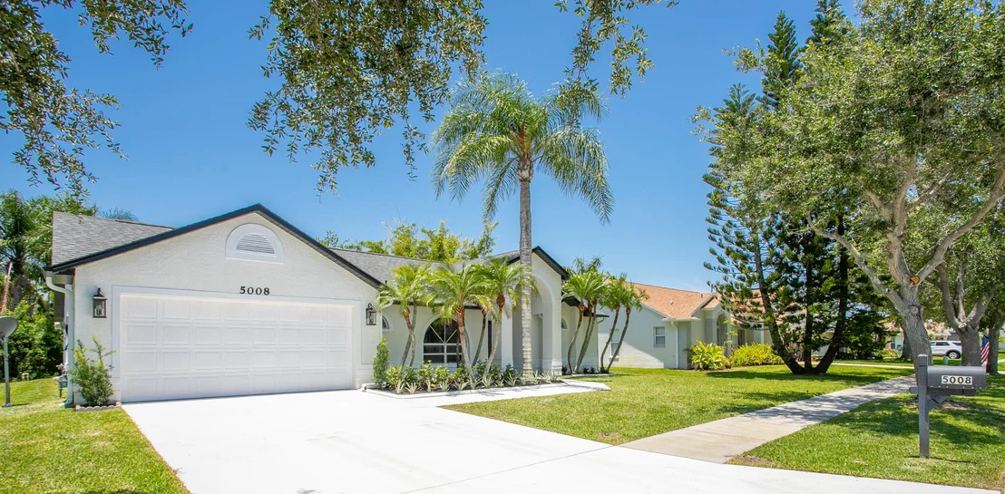 Photo of 5008 Alamanda Drive
