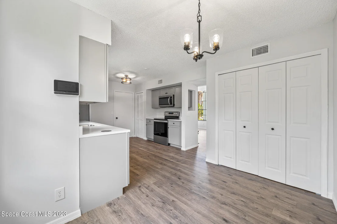 Photo of 817 Seven Gables Circle SE