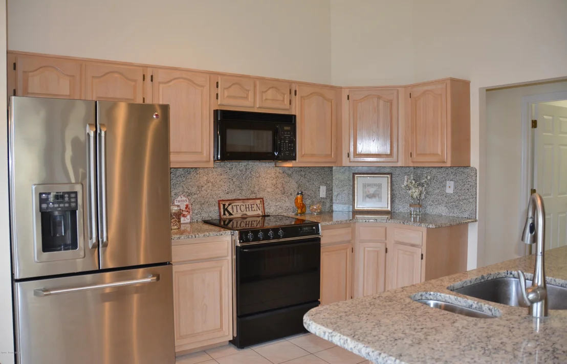 Photo of 1044 Fieldstone Drive