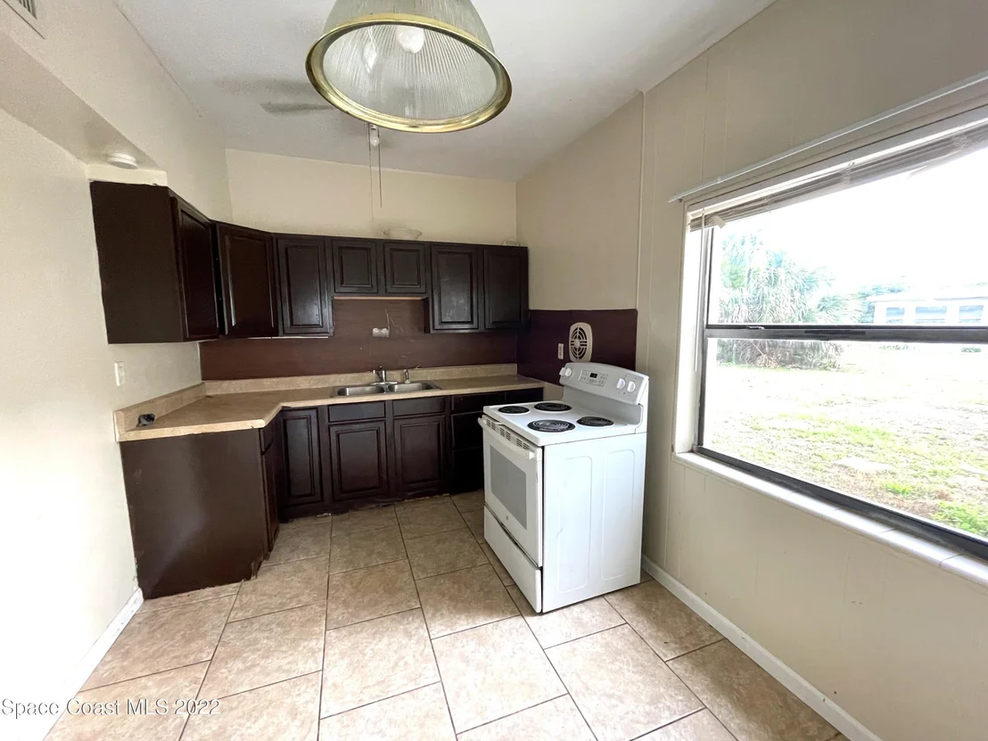 Photo of 313 Churchill Drive