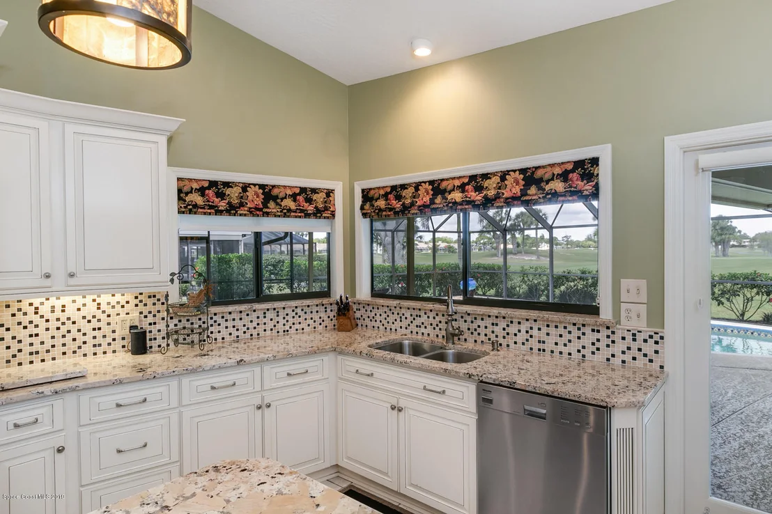 Photo of 610 Rossmoor Circle