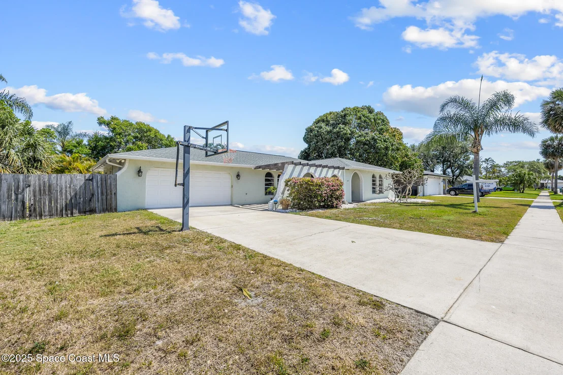 Photo of 430 Rio Lane