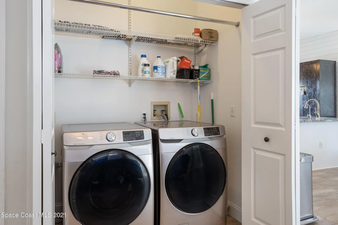 Photo of 2209 Royal Oaks Drive