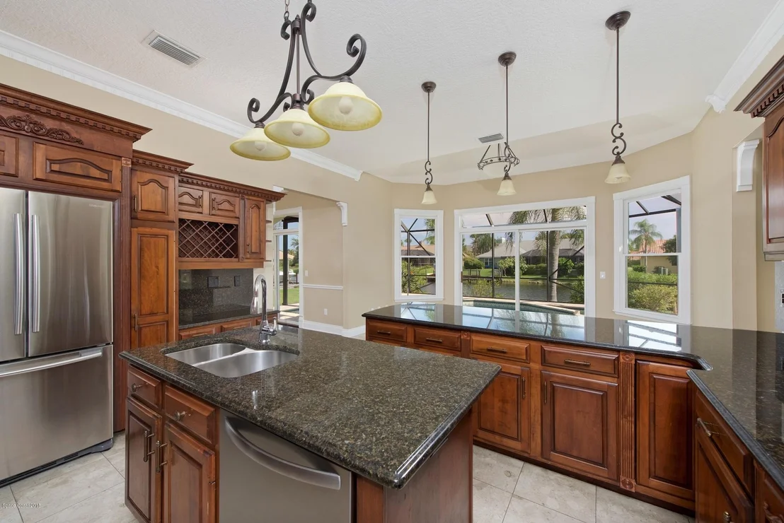 Photo of 545 Lanternback Island Drive
