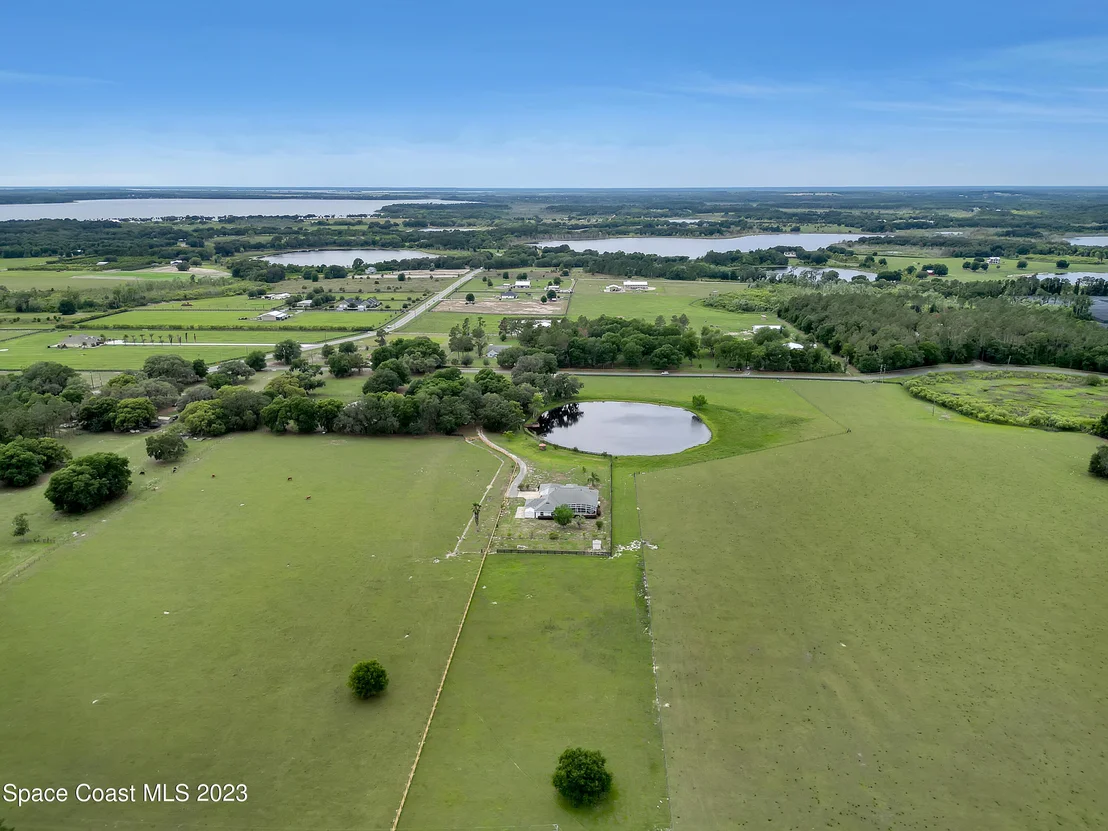 Photo of 15120 Peru Road