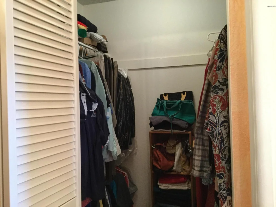 Photo of 610 N Robert Way