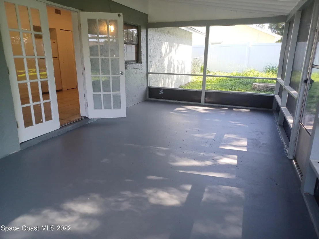 Photo of 6465 Cable Avenue