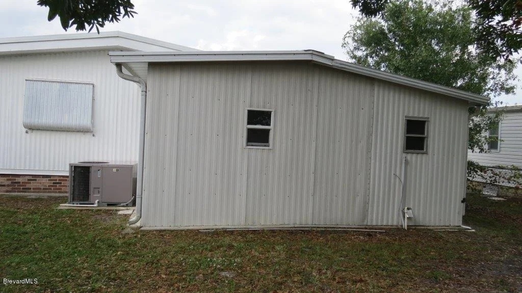 Photo of 2448 NE Royal Palm Drive