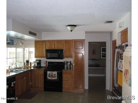 Photo of 625 N Robin Way