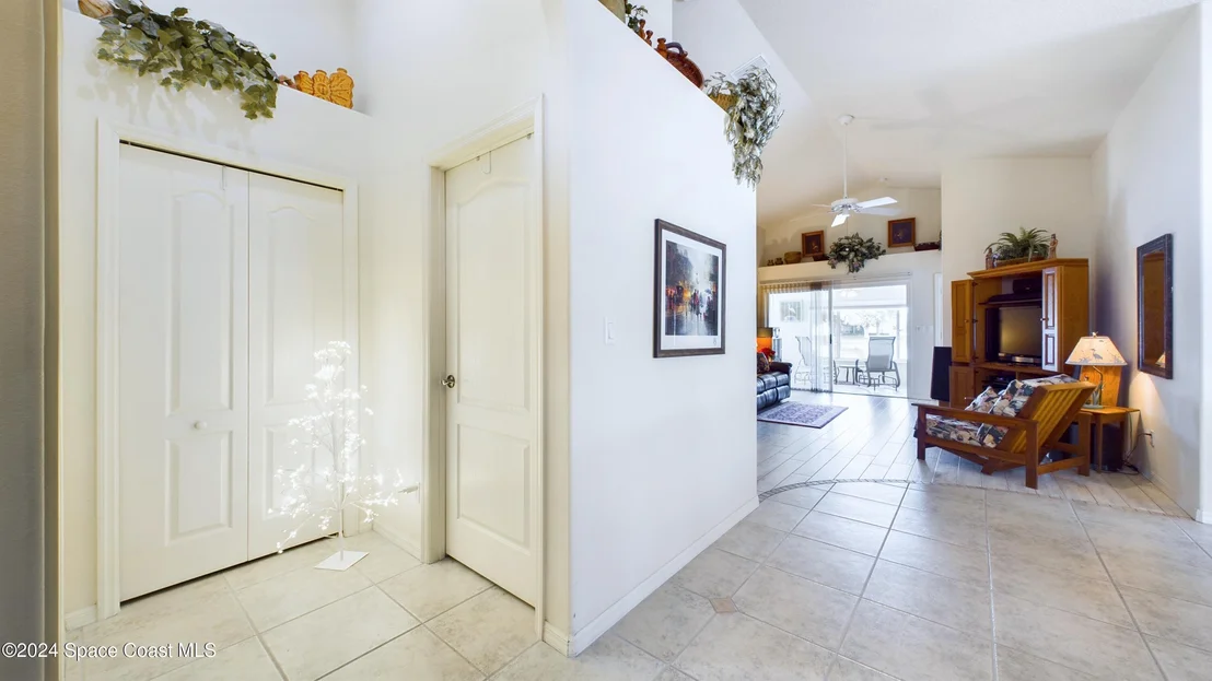 Photo of 2405 Addington Circle