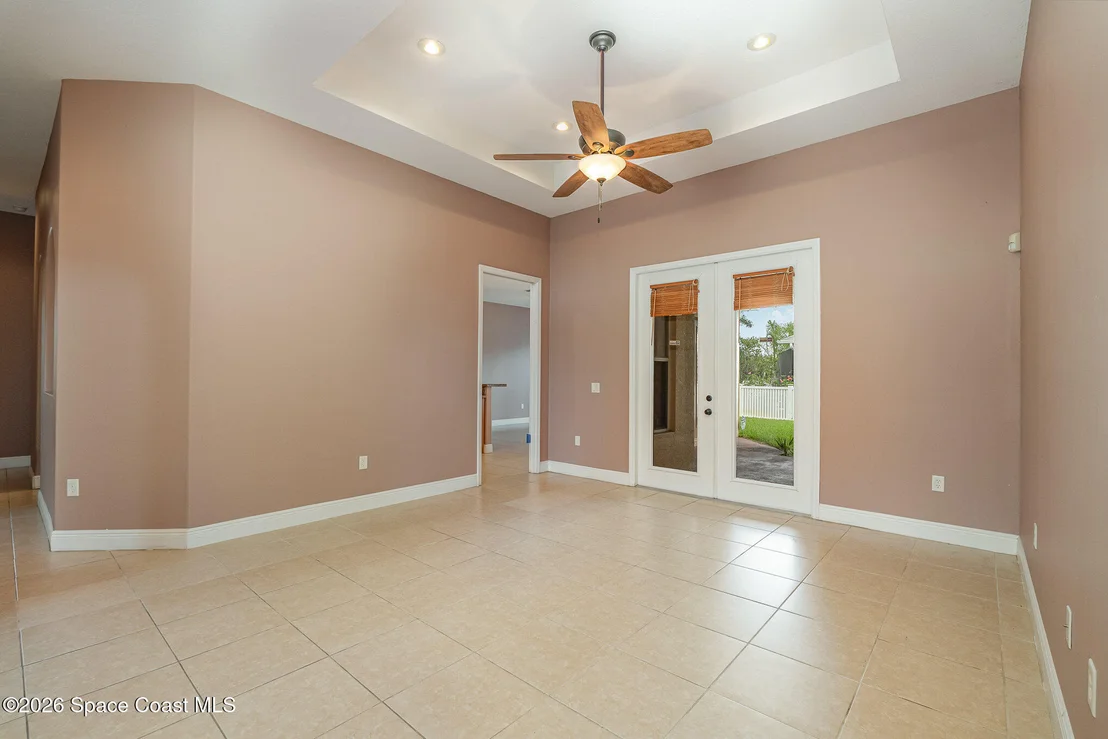 Photo of 291 Devlin Court SE