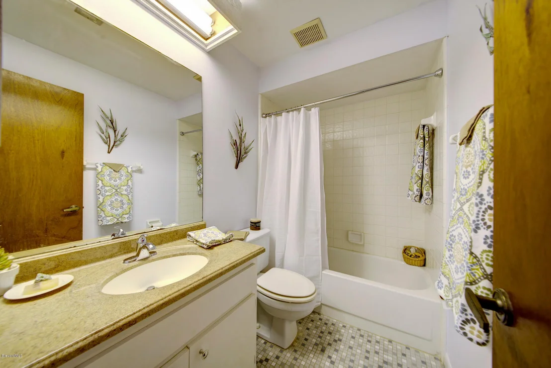 Photo of 441 Myrtlewood Road