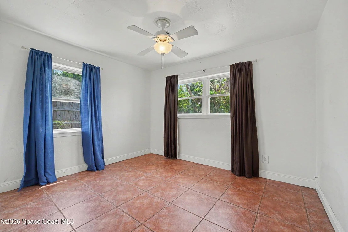 Photo of 112 SE 3rd Street