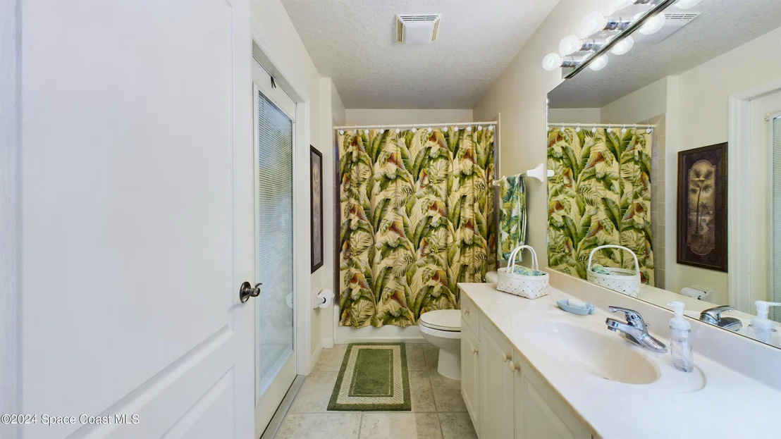 Photo of 2405 Addington Circle