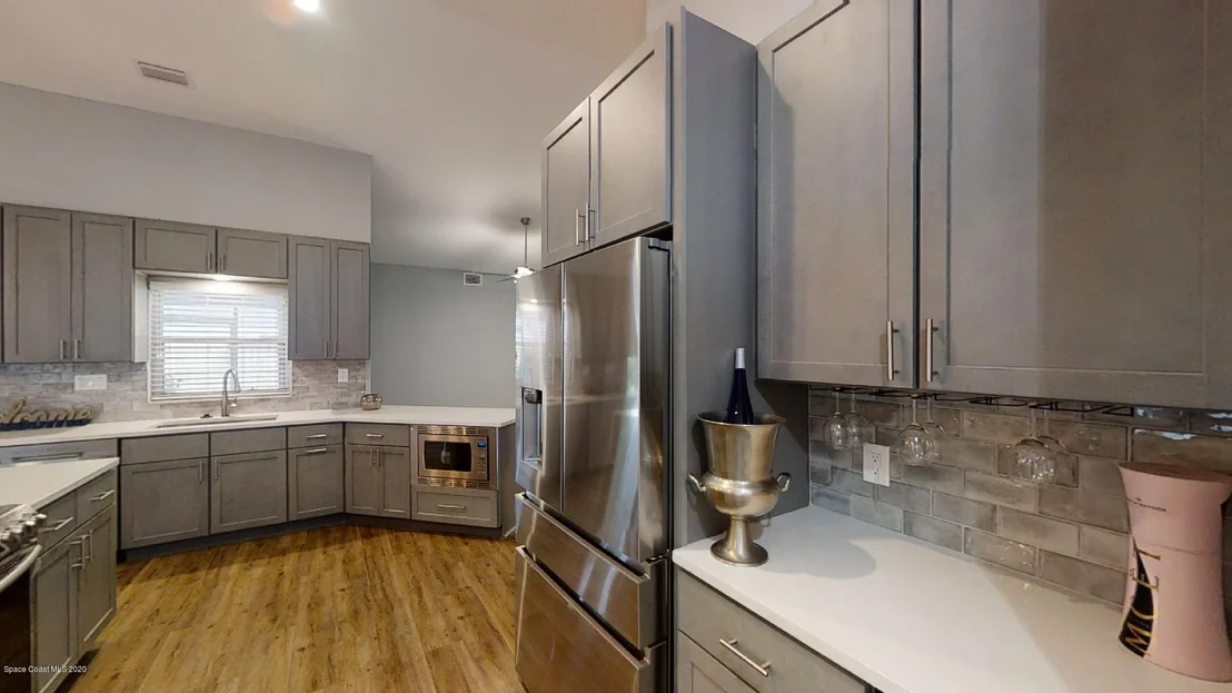 Photo of 925 Pelican Lane