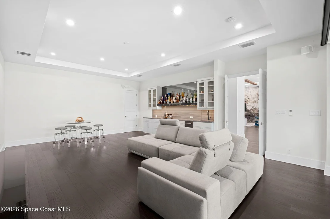 Photo of 3618 Lake Adelaide Place