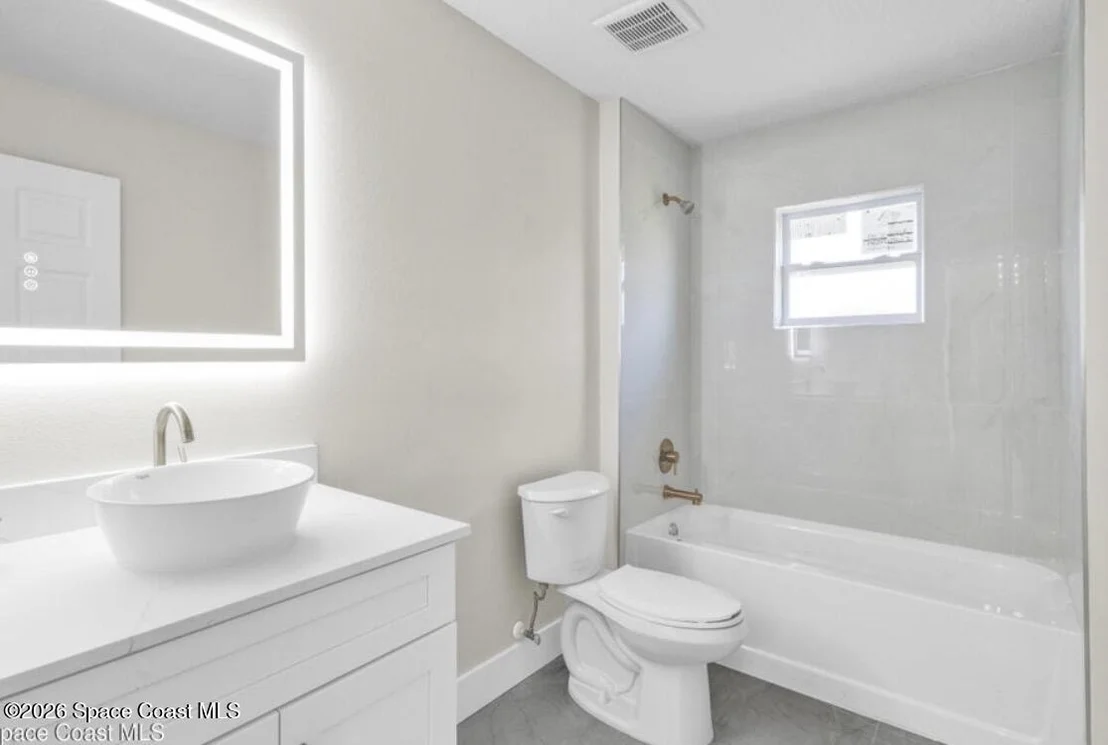 Photo of 8575 100th Avenue