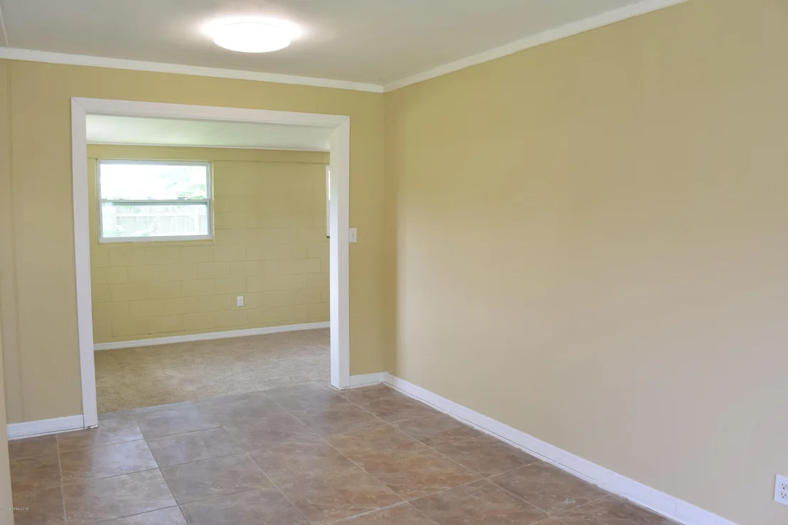 Photo of 1213 Myrtle Lane