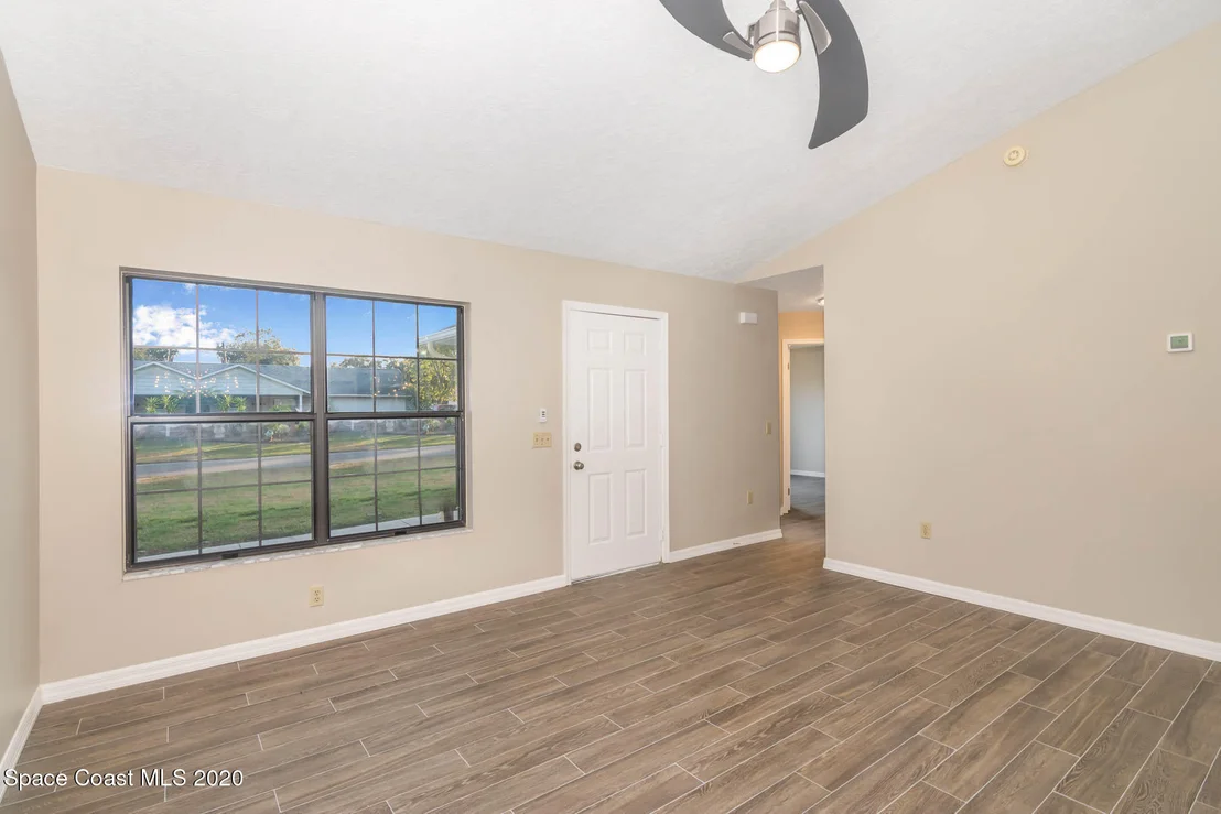 Photo of 4448 Alfred Street