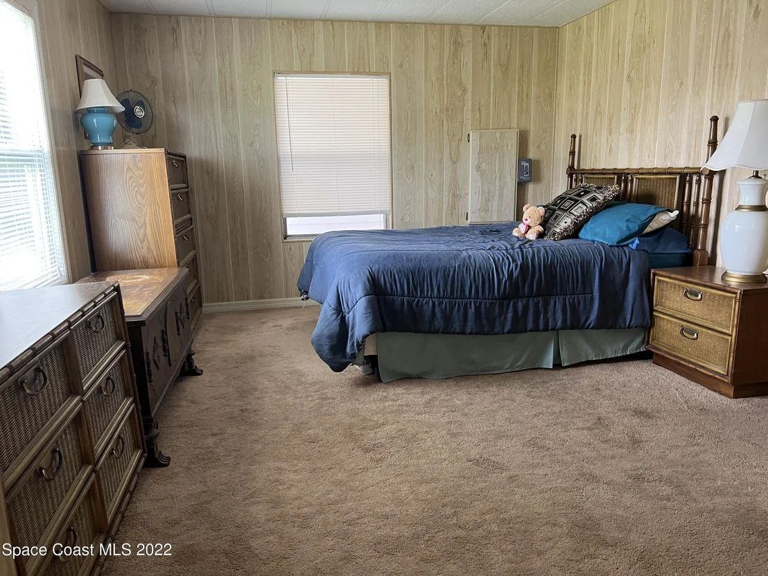 Photo of 562 Jennifer Circle
