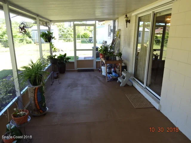 Photo of 954 Kings Post Road