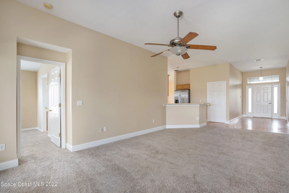 Photo of 2400 Bridgeport Circle