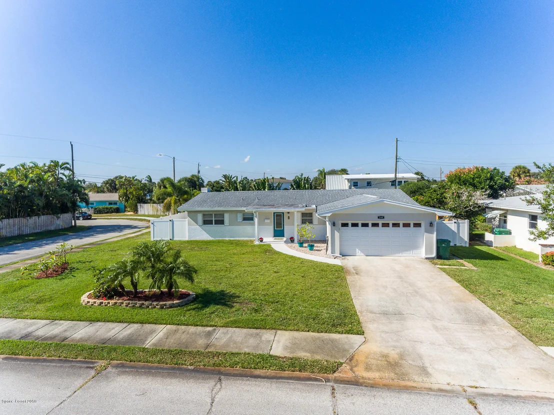 Photo of 240 Pineapple Street