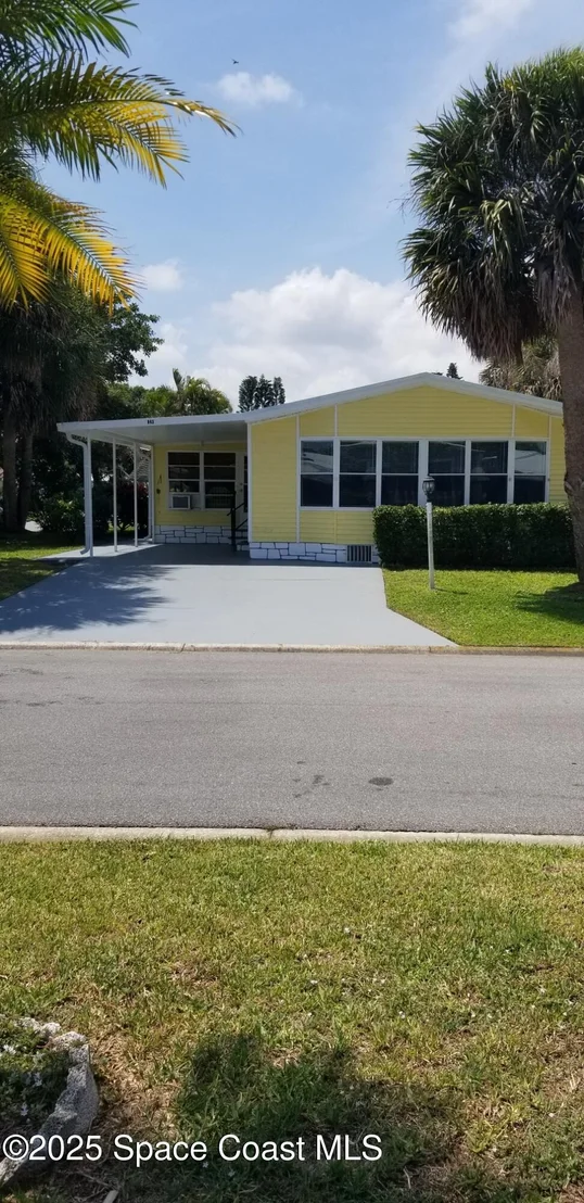 Photo of 843 Sapodilla Drive