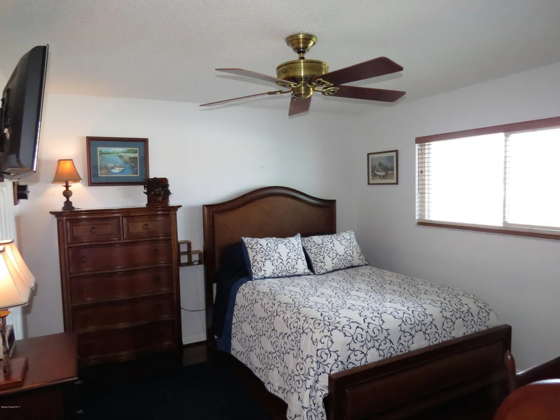 Photo of Unit 2303 at 1750 Commodore Boulevard