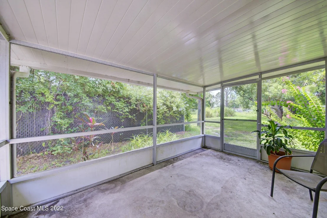Photo of 1724 Golfview Drive