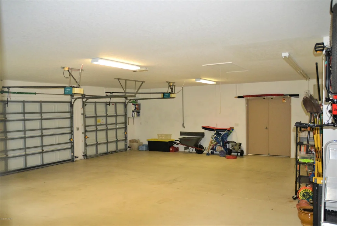 Photo of 2455 Woods Lane