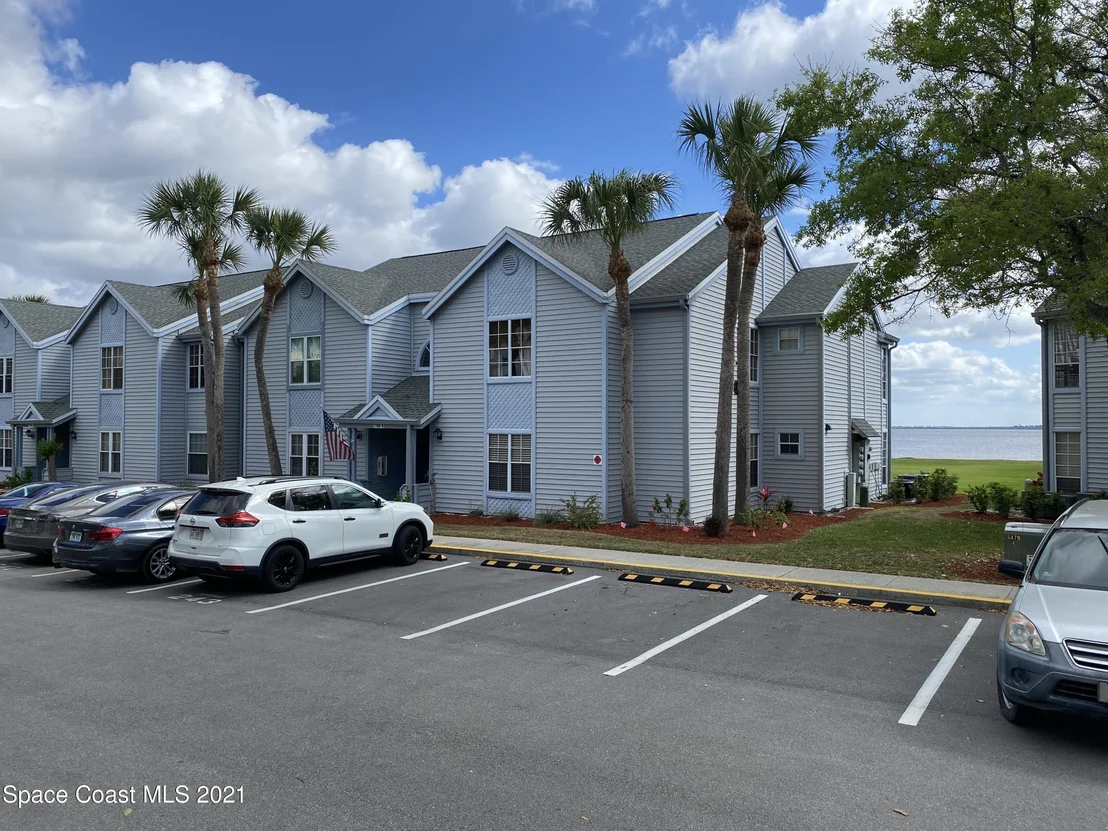 Photo of Unit 103 at 7180 Highway  1