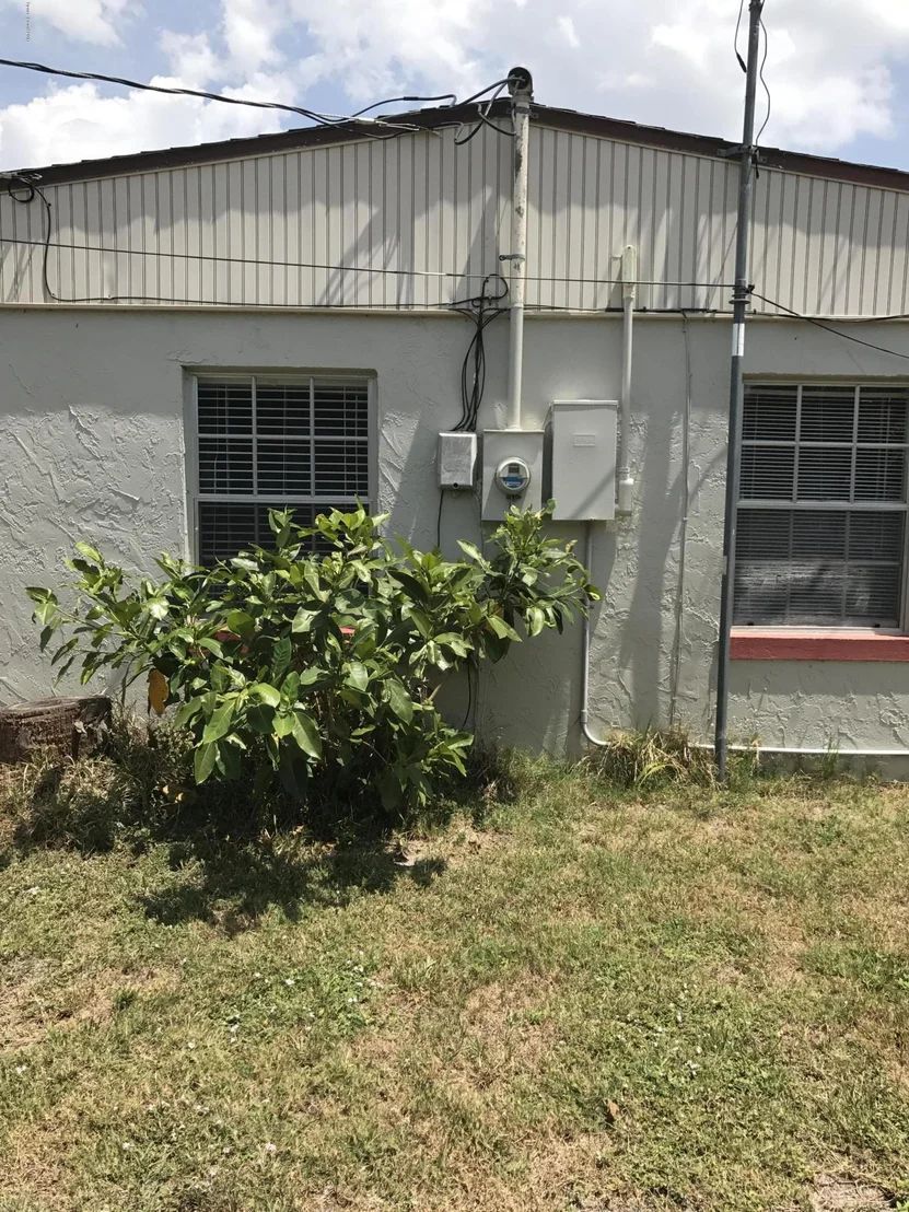 Photo of 505 Camellia Drive