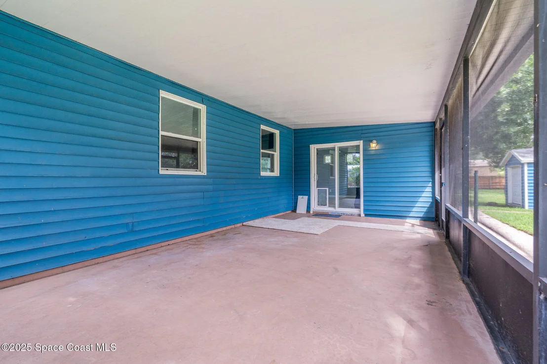 Photo of 190 Stephenson Drive NE