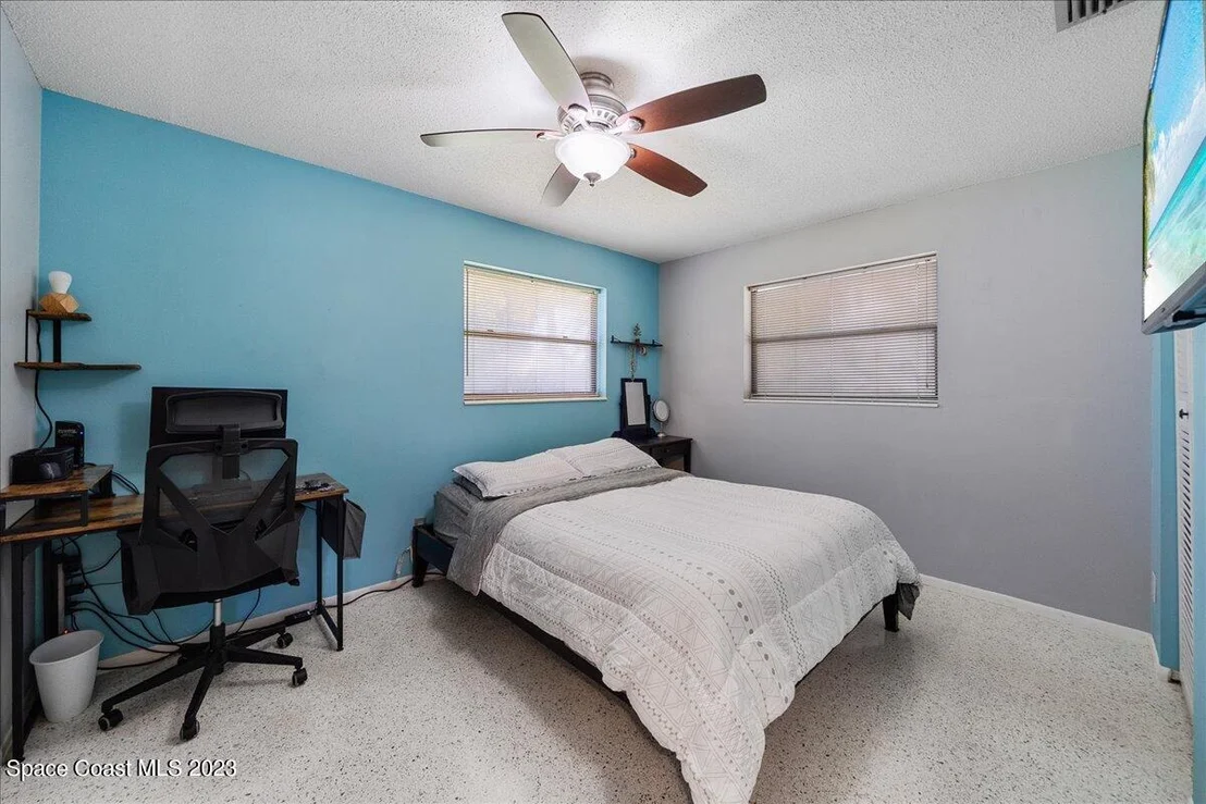 Photo of 533 Clarke Avenue