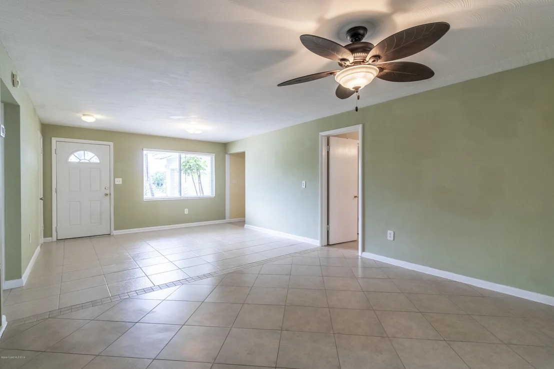 Photo of 1127 Pine Tree Drive