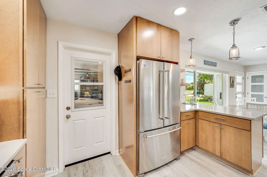 Photo of 452 Cardinal Drive