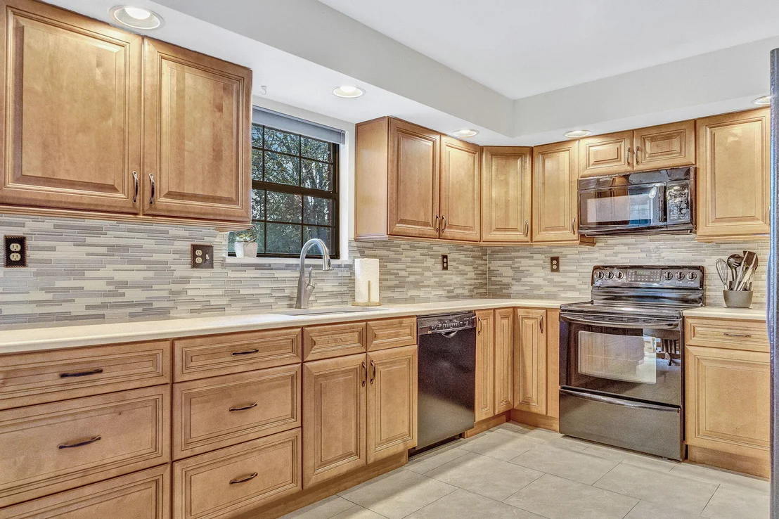 Photo of 1810 Laurel Oak Drive