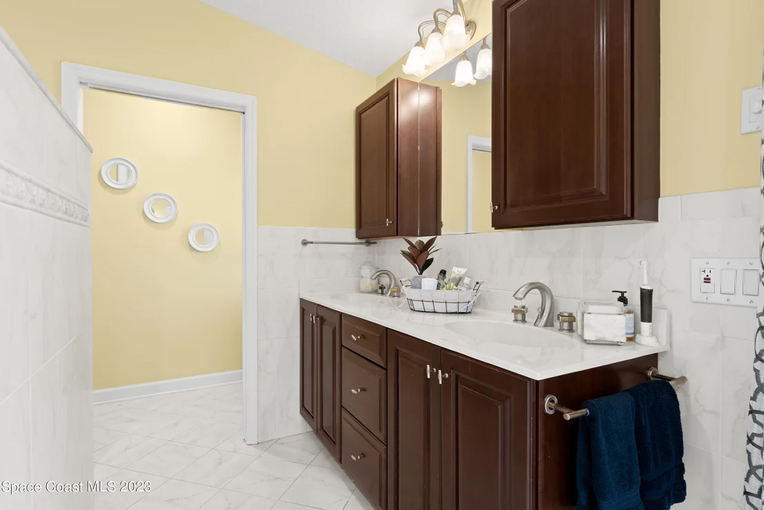 Photo of 1455 Rockledge Drive