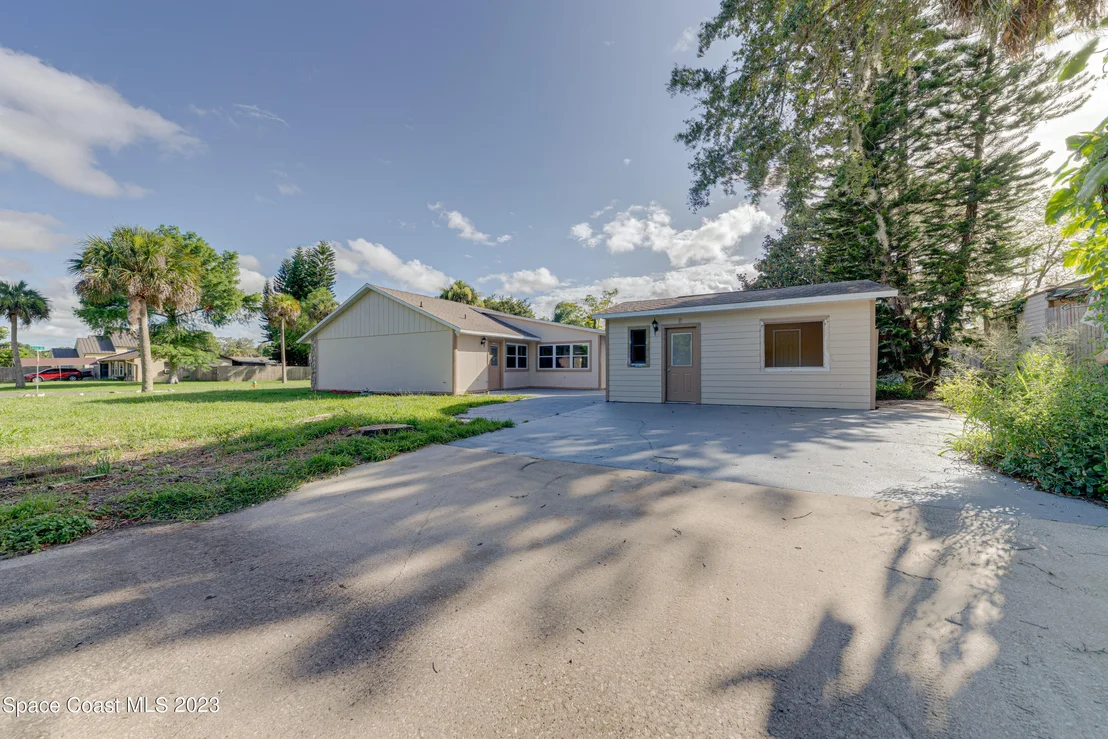 Photo of 6360 Arbor Avenue