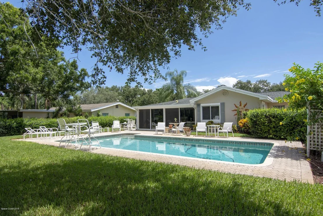 Photo of 3007 Golfview Drive