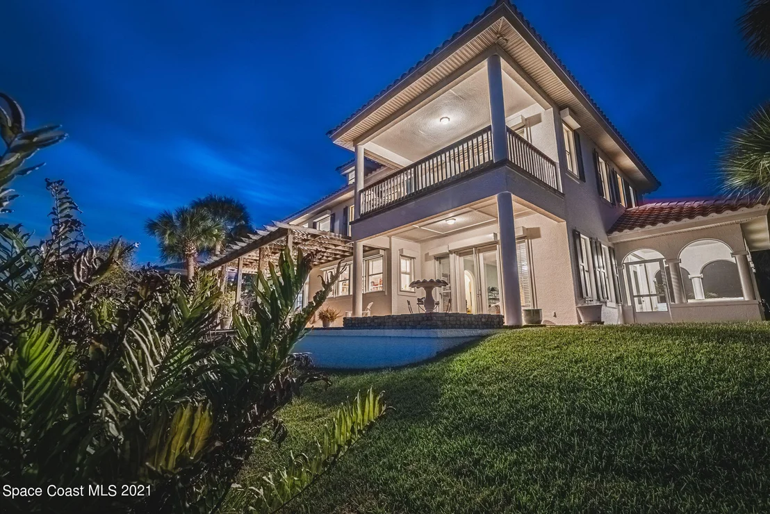 Photo of 176 Bayshore Drive