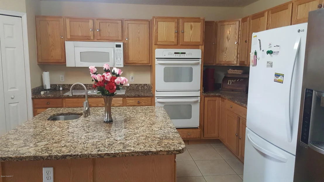 Photo of 239 Macon Drive