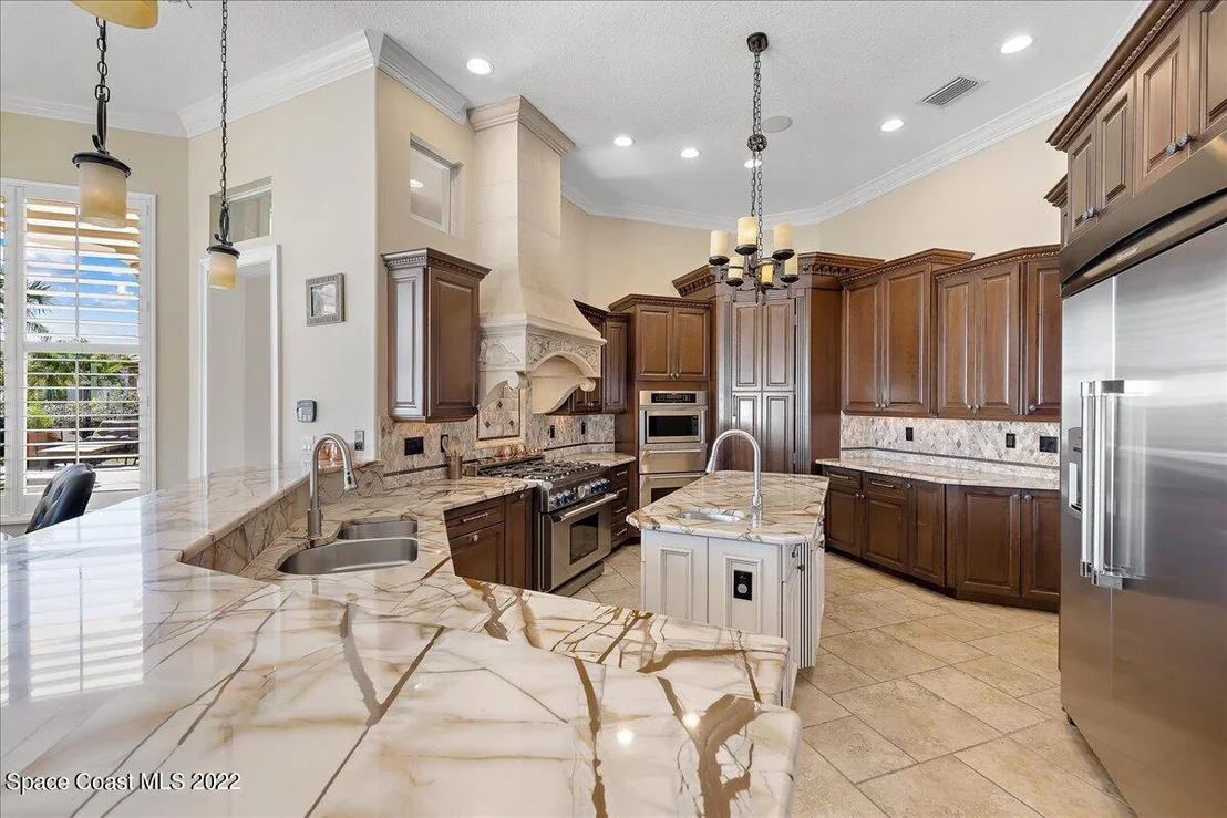 Photo of 671 Indian River Drive