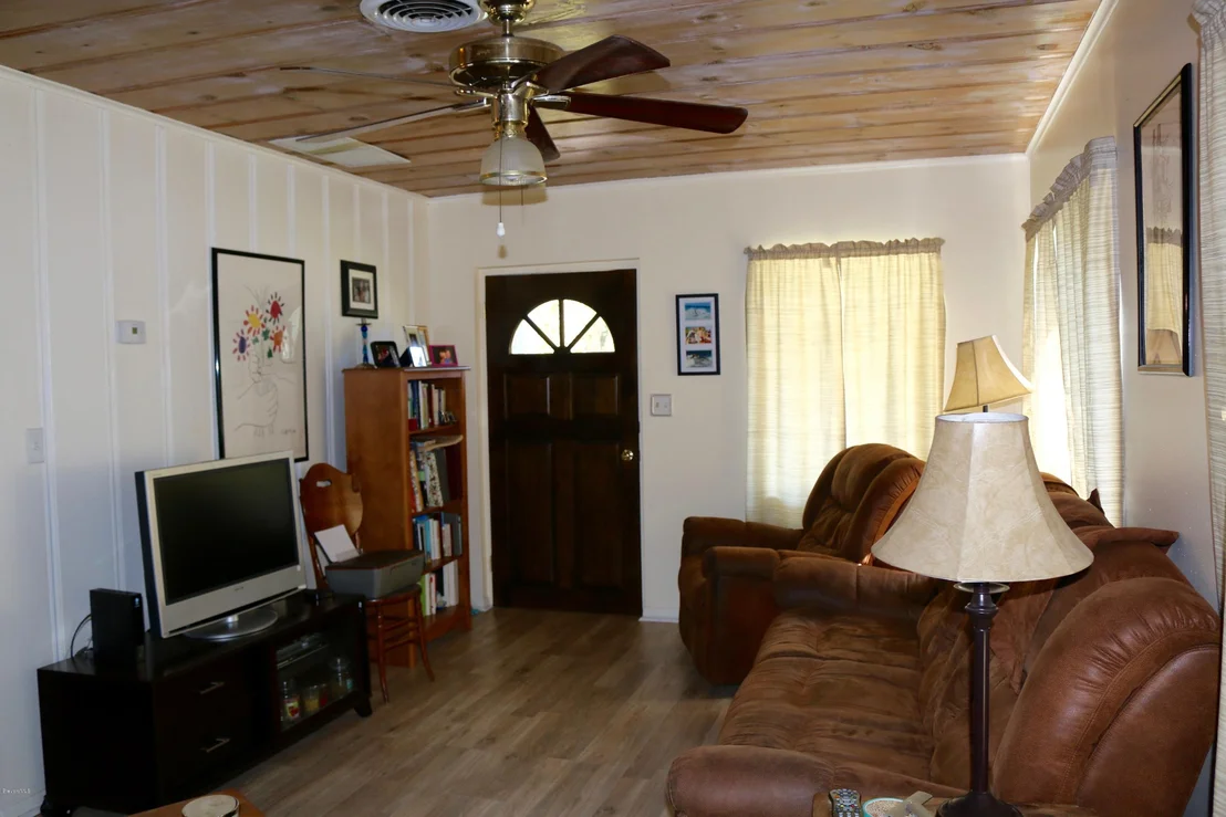 Photo of 803 Central Boulevard