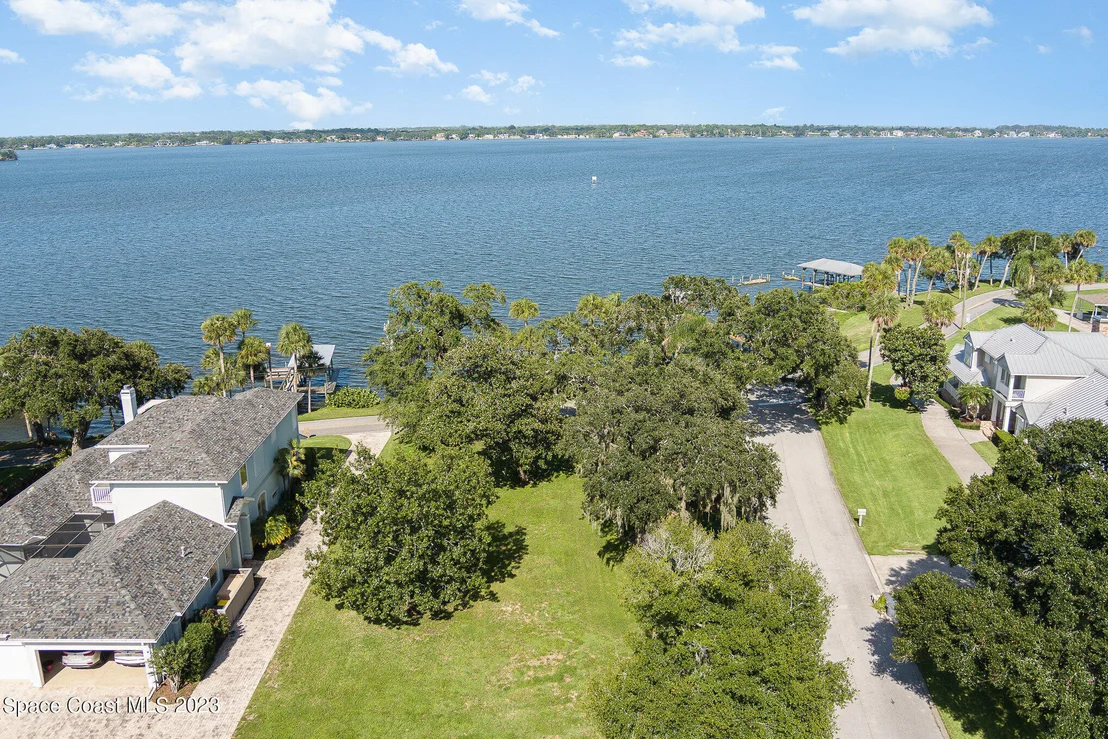 Photo of 1479 Rockledge Drive