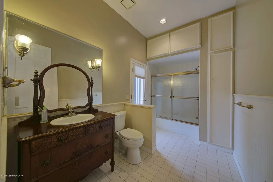 Photo of 1511 Rockledge Drive