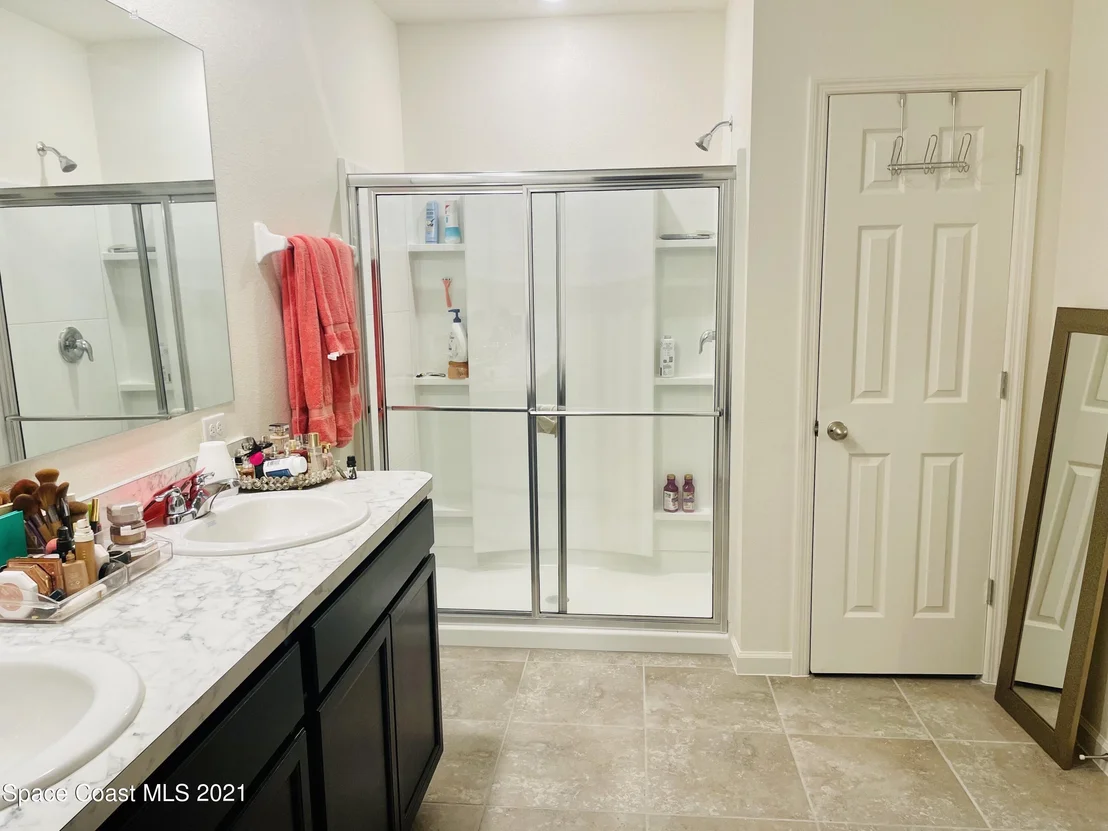 Photo of 560 Sorrento Drive