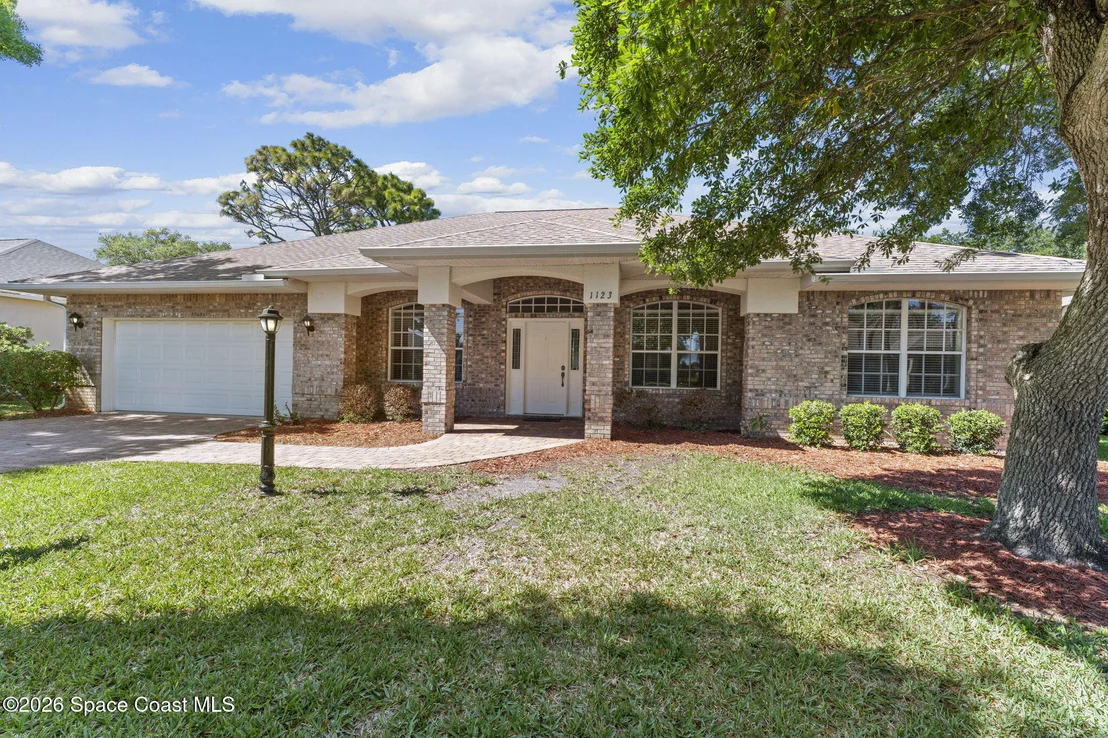 Photo of 1123 Spring Oak Drive